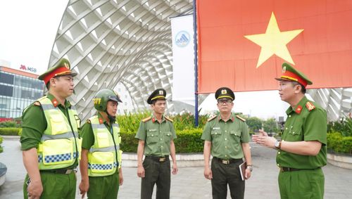Xây dựng phương án bảo đảm an toàn tuyệt đối cho sự kiện.