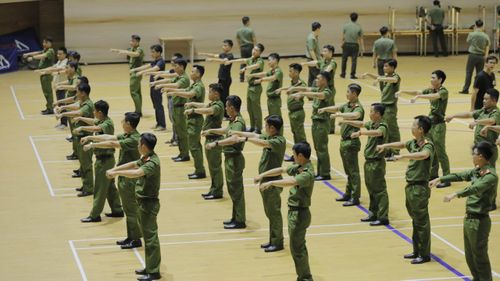 Tích cực tập luyện.