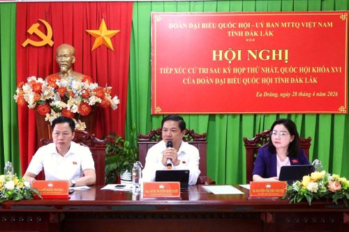 Các ĐBQH tỉnh Đắk Lắk tại Hội nghị tiếp xúc cử tri