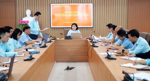 Đồng chí Nguyễn Thị Ánh Hồng - Giám đốc Sở Dân tộc và Tôn giáo tỉnh Cao Bằng họp triển khai nhiệm vụ tháng 5/2026.