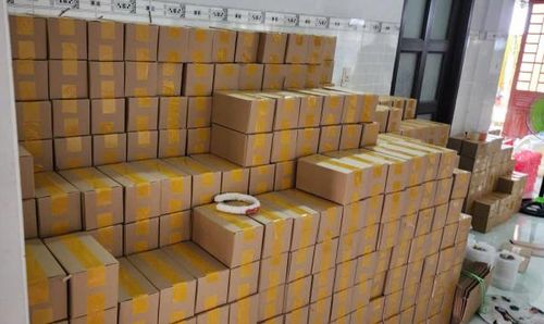 Hàng ngàn sản phẩm kem trộn bị tạm giữ để điều tra là rõ. 