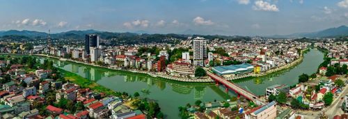 Phường Thục Phán - trung tâm của tỉnh Cao Bằng nhìn từ trên cao với diện mạo ngày càng khang trang, hiện đại