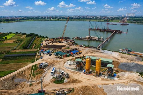 Cầu Ngọc Hồi nằm trong danh sách 12 công trình trọng điểm của thành phố Hà Nội. Dự án được đánh giá có ý nghĩa quan trọng về chính trị – kinh tế, góp phần tăng cường liên kết vùng, bảo đảm yêu cầu về an ninh – quốc phòng, đồng thờ,i mở rộng không gian phát triển đô thị và du lịch hai bên sông Hồng.