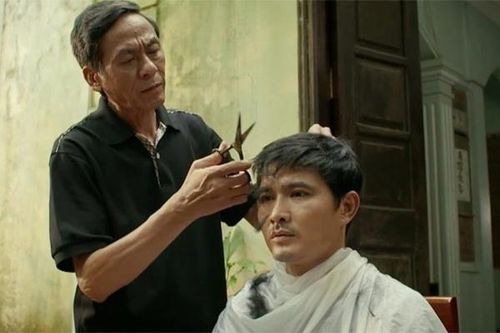 Trên truyền hình những năm gần đây, ông vẫn đóng những vai diễn ông bố quốc dân chân chất, giản dị.