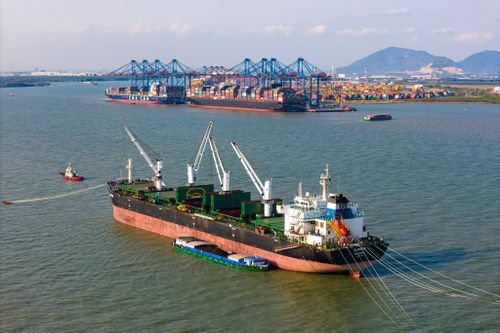 Ông Tâm cho hay mục tiêu của nhà đầu tư là biến cảng Cần Giờ thành một cửa ngõ ngắn nhất, hiệu quả nhất giúp hàng hóa Việt Nam ra thế giới nhanh hơn và kinh tế hơn. Ảnh: Quỳnh Danh.