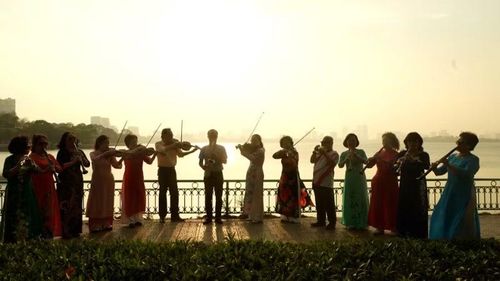 Một trong những phân cảnh đầy lãng mạn.