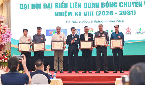 Liên đoàn Bóng chuyền Việt Nam trao bằng khen tặng các cá nhân có đóng góp tiêu biểu giai đoạn 2021-2026.