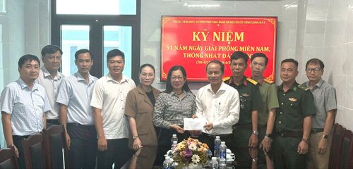 Đoàn đến thăm Trung tâm Điều dưỡng thương binh và người có công Long Đất
