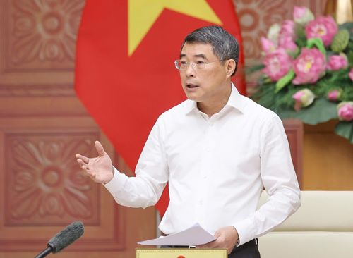  Thủ tướng Lê Minh Hưng phát biểu tại cuộc làm việc với Bộ Tài chính, sáng 29-4. Ảnh: VIẾT CHUNG 