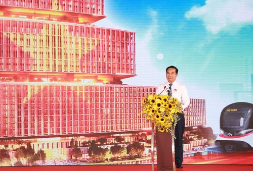 Chủ tịch UBND TPHCM Nguyễn Văn Được phát biểu chỉ đạo tại buổi lễ. Ảnh: Ngô Tùng