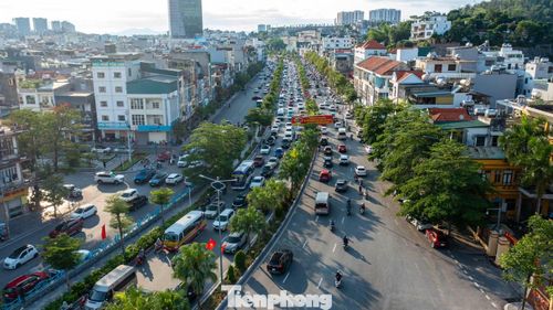 Dự báo, trong những ngày tới đặc biệt là chiều tối 30/4, tình trạng ùn tắc sẽ xảy ra tại khu vực các tuyến đường thuộc Khu du lịch Bãi Cháy, đường Hoàng Quốc Việt (phường Bãi Cháy) và các tuyến đường dẫn ra Quảng trường 30 tháng 10, đường Trần Quốc Nghiễn.