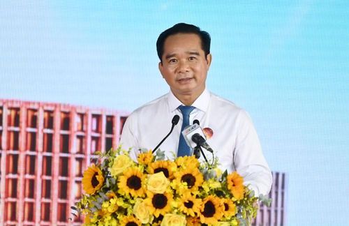 Chủ tịch UBND TPHCM Nguyễn Văn Được phát biểu tại buổi lễ. Ảnh: Tuấn Kiệt