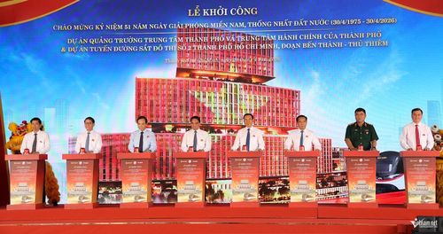 Lãnh đạo Trung ương và TPHCM bấm nút khởi công, khởi động 5 dự án lớn hơn 280.000 tỷ đồng. Ảnh: Tuấn Kiệt