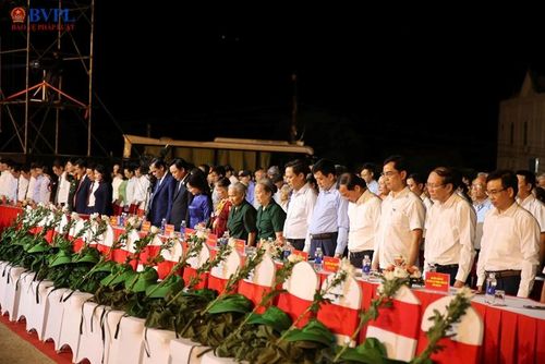  Đại biểu tham dự buổi lễ.