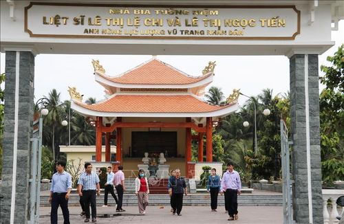 Nhà bia tưởng niệm Liệt sĩ Lê Thị Lệ Chi và Lê Thị Ngọc Tiến trên địa bàn xã Bình Ninh, tỉnh Đồng Tháp, được công nhận di tích lịch sử cách mạng cấp tỉnh.