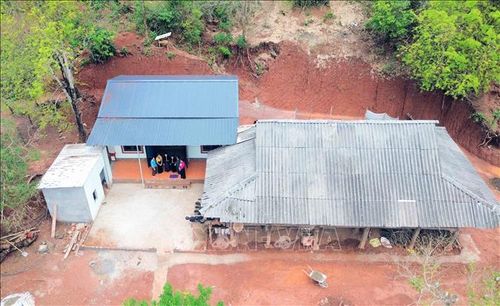 Ngôi nhà của gia đình bà Quàng Thị Lói, bản Tà Vài, xã Chiềng Hặc được hỗ trợ kinh phí xây dựng nhà ở cho người có công với cách mạnh.