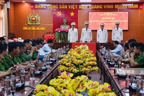 Quang cảnh Lễ công bố quyết định của Giám đốc Công an tỉnh Lâm Đồng.