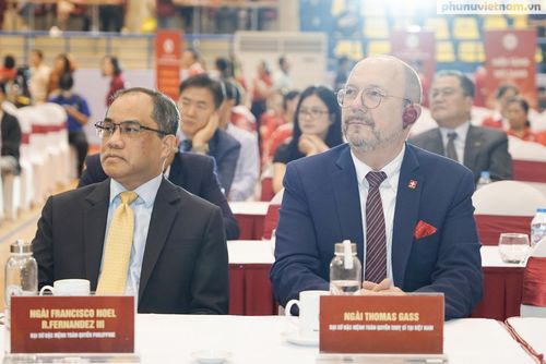 Đại sứ các nước tham dự chương trình