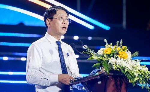 Ông Trần Song Tùng: Ninh Bình là vùng đất hiếm có khi hội tụ đầy đủ ba vùng địa hình gồm miền núi, đồng bằng và ven biển.