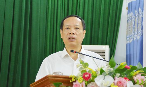  Đồng chí Nghiêm Xuân Hưởng phát biểu tại chương trình. 