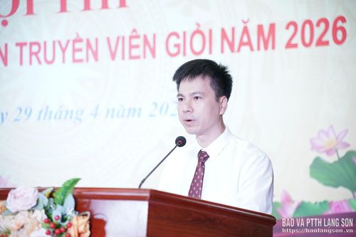 Lãnh đạo Đảng ủy phường Kỳ Lừa phát biểu khai mạc hội thi
