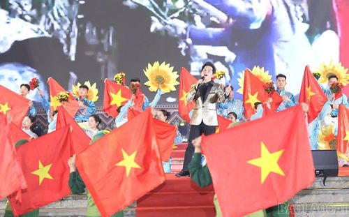Các tiết mục văn nghệ đặc sắc.