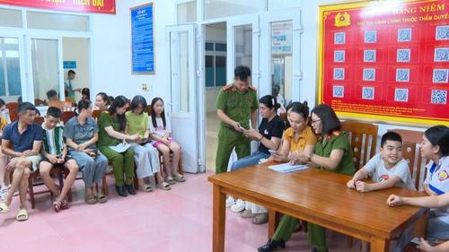 Trong 3 ngày nghỉ lễ Giỗ Tổ Hùng Vương, toàn tỉnh Thanh Hóa đã tiếp nhận, xử lý hơn 41.000 hồ sơ thủ tục hành chính.