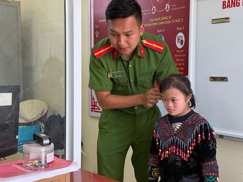 Tận tình hướng dẫn giúp đỡ những trường hợp yếu thế.