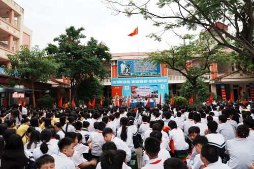Quang cảnh Ngày hội Sách và Văn hóa đọc Việt Nam lần thứ 5 tại phường Phú Lương. Ảnh: Hữu Tiệp