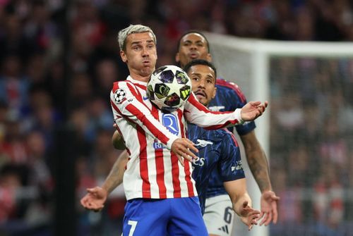  Griezmann chơi nỗ lực trước Arsenal. Ảnh: Reuters. 