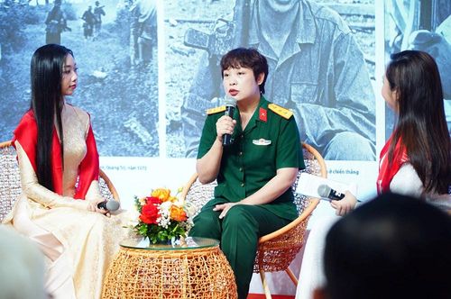 Đạo diễn, NSƯT Đặng Thái Huyền giao lưu với khán giả
