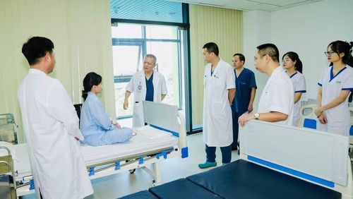 Đánh giá khả năng phục hồi của người bệnh sau can thiệp.