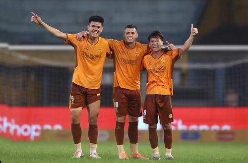 Xếp vị trí thứ 3 từ dưới lên đang là Hoàng Anh Gia Lai FC với 19 điểm.