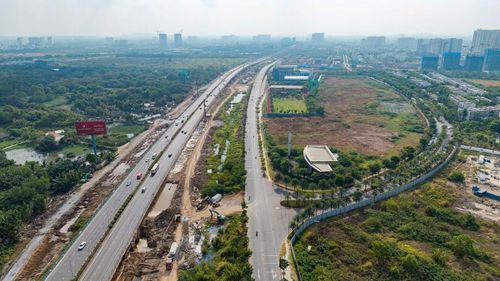 Điểm đầu đường dẫn cao tốc TPHCM - Long Thành - Dầu Giây ở khu vực gần nút giao An Phú khá thông thoáng. Ảnh: CTV