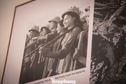 Thanh niên xung phong Thủ đô Hà Nội trong tuyến lửa Nghệ An năm 1965 - Ảnh tư liệu: Mai Nam