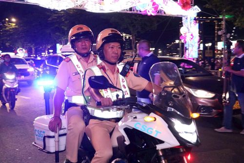 Việc tuần tra, kiểm soát được duy trì thường xuyên trong dịp lễ.
