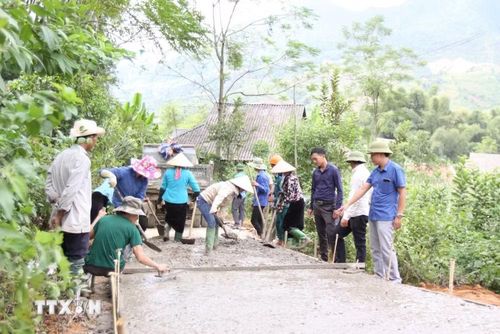 Với việc triển khai hiệu quả Chương trình mục tiêu quốc gia xây dựng nông thôn mới, đến nay, diện mạo nông thôn của tỉnh Lai Châu có nhiều khởi sắc. (Ảnh: TTXVN phát)