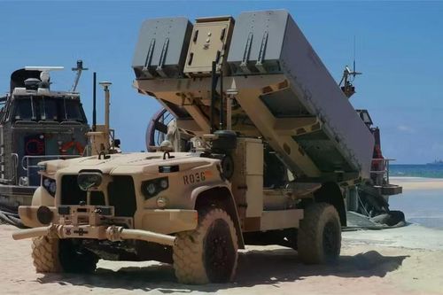 Hệ thống ROGUE-Fires được phát triển dựa trên nền tảng JLTV, một dòng xe quân sự hạng nhẹ đa nhiệm. Ảnh: USNI.