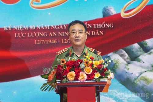 Thượng tướng Phạm Thế Tùng, Thứ trưởng Bộ Công an phát biểu khai mạc chuỗi sự kiện "Tổ quốc bình yên"