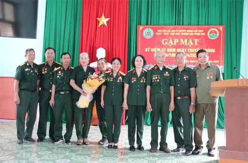 Các cựu TNXP C271, P31, N237 - Ban xây dựng 67 Trường Sơn gặp mặt nhân ngày truyền thống.