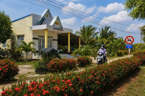 Cùng kênh Chống Mỹ, những cây cầu, tuyến đường mang tên “Chống Mỹ” được hình thành từ sự chung sức của Nhà nước và Nhân dân.