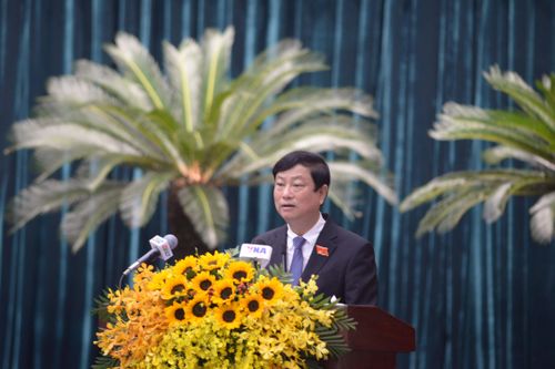 Chủ tịch HĐND Thành phố Hồ Chí Minh Võ Văn Minh nêu rõ mỗi quyết sách ban hành phải hướng tới giải quyết các vấn đề thực tiễn, tạo chuyển biến rõ rệt và có thể đo lường được. Ảnh: Hoa Lê