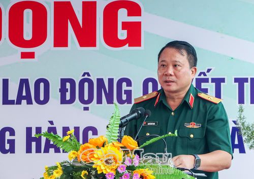 Thiếu tướng Nguyễn Hữu Ngọc, Tư lệnh Binh đoàn 12, nhấn mạnh quyết tâm bảo đảm tiến độ dự án.