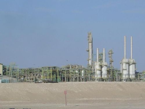 Khoảng 60–65% tổng lượng dầu của Saudi Arabia được sản xuất từ năm 1948 - 2000 đến từ mỏ Ghawar. Tổng lượng dầu được khai thác tính đến đầu năm 2010 đã vượt quá 65 tỷ thùng. (Ảnh: Facebook)