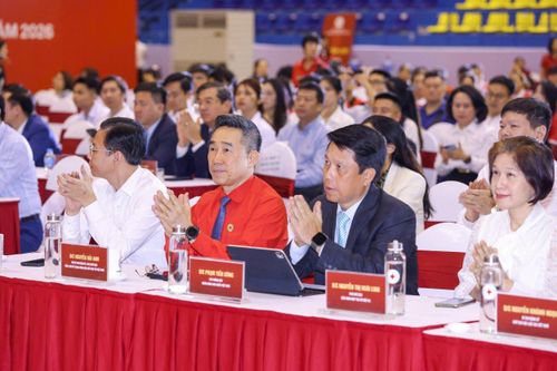 Ông Nguyễn Hải Anh cùng các đại biểu tham gia Lễ phát động Tháng Nhân đạo năm 2026. Ảnh: Duy Khánh