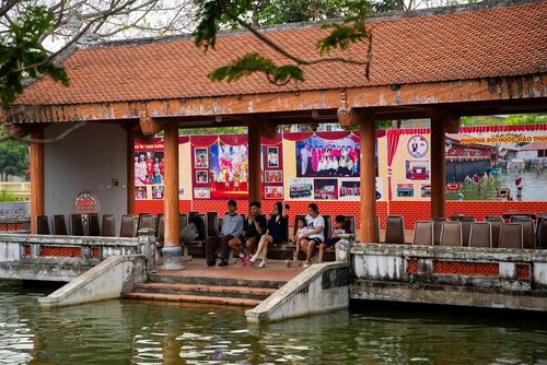 Lịch diễn của phường hiện chưa cố định, chủ yếu phụ thuộc vào lượng khách đặt trước. Có ngày đông khán giả, cũng có ngày chỉ lác đác vài người, nhưng các buổi diễn vẫn được duy trì