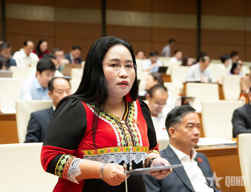 Giám đốc Sở Dân tộc và Tôn giáo tỉnh Khánh Hòa Chamaleá Thị Thủy kể chuyện bất bình đẳng giới ở khu vực dân tộc thiểu số và miền núi.