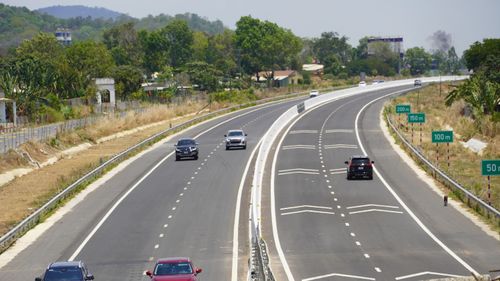 Phương tiện trên cao tốc Biên Hòa - Vũng Tàu 