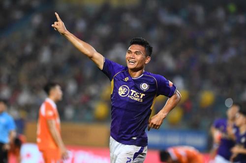 Xuân Mạnh góp công lớn giúp Hà Nội có 3 điểm - Ảnh: HNFC