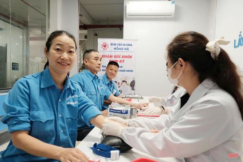 Các doanh nghiệp ngày càng quan tâm chăm sóc sức khỏe thể chất, tinh thần của người lao động.